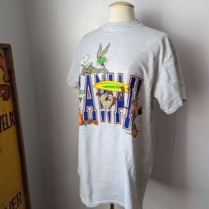 Vintage 90s Warner Brothers Looney Tunes Hawaii T